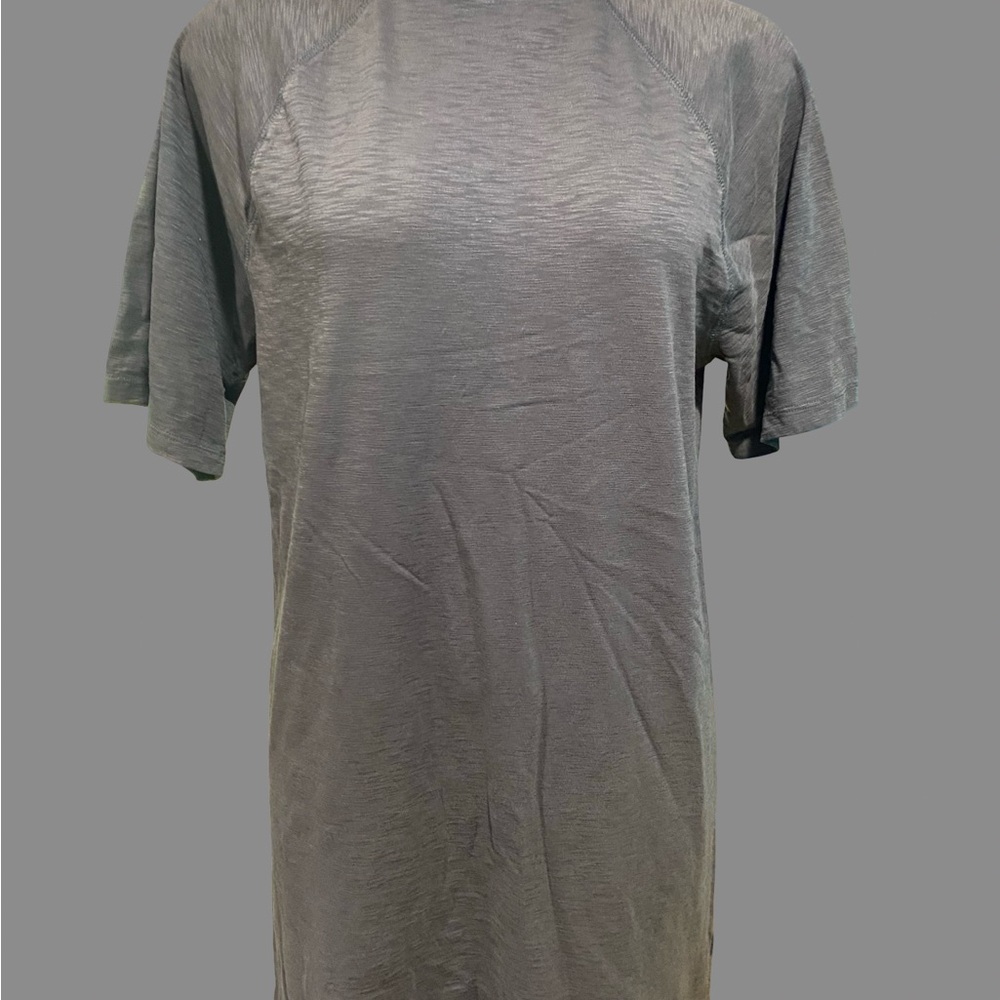 Universal Thread Gray Short Sleeve Tee Essential